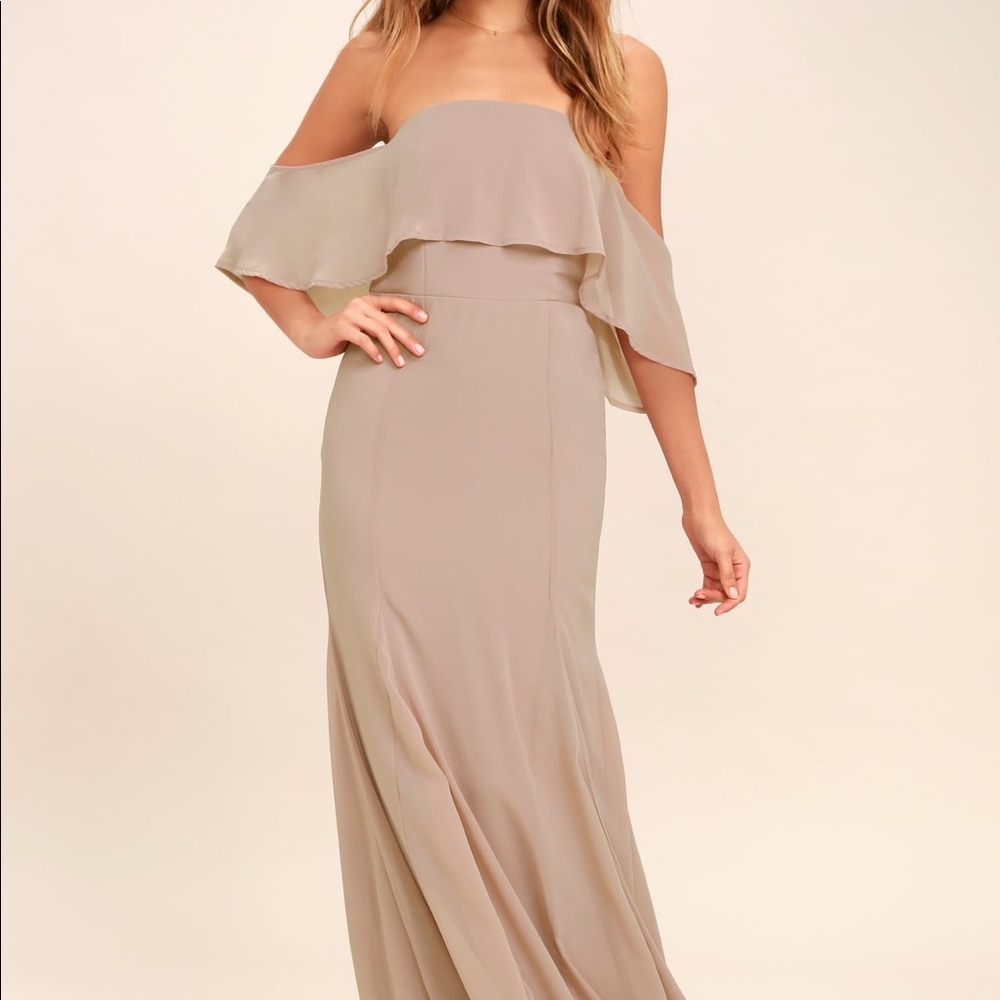 Lulu’s All My Heart Taupe Off-The-Shoulder Dress